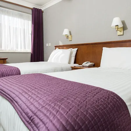 Szálloda The Clarendon 3*