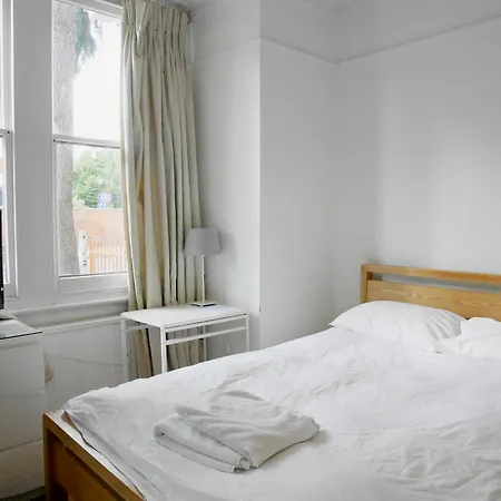 Kew Hotel