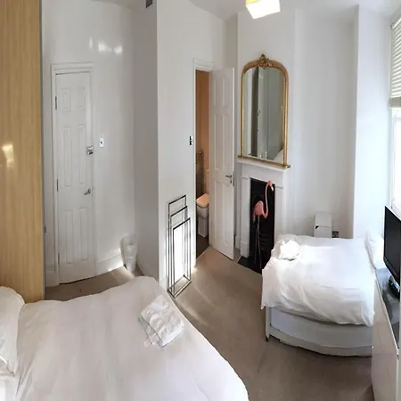 Kew 3* Richmond (Greater London)