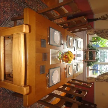 The Oaks Guest house 4*