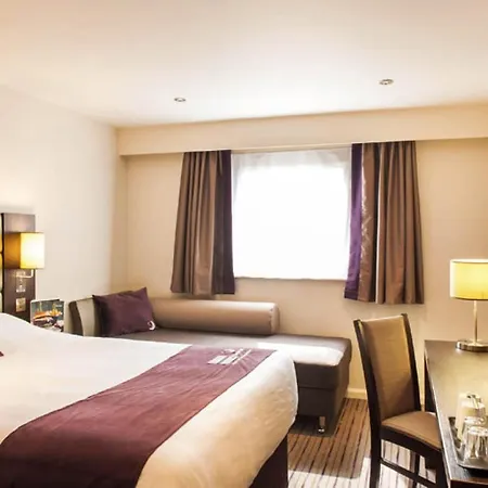 Premier Kew Bridge Hotel