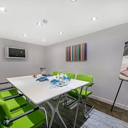 Mercure Paddington 4*