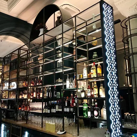 The Clermont London, Victoria Hotel London