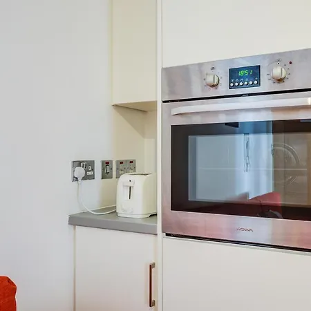 14 Bouverie Place Apartment London