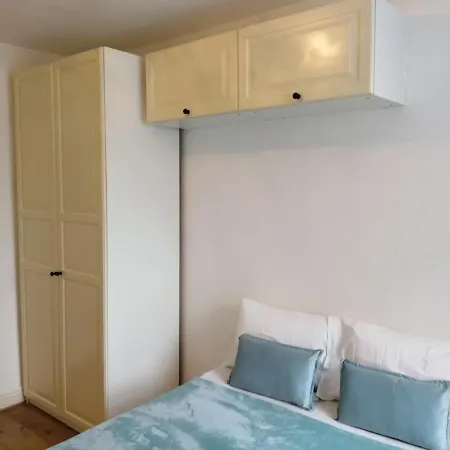 Dream Time Apartments-aqua