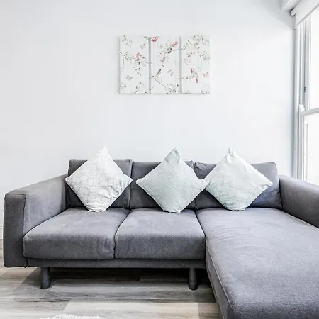 2-bed Notting Hill / Portobello Apartment