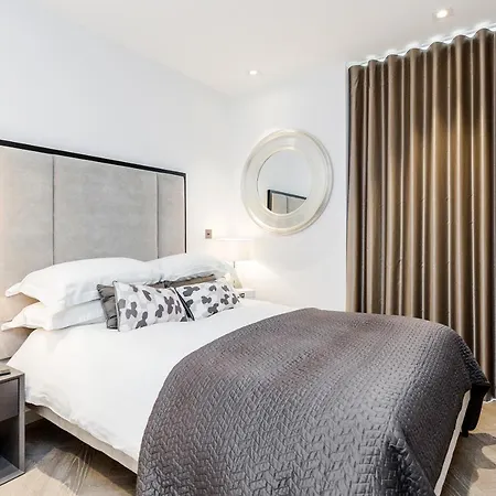 Luxury 1 Bedroom Battersea Power Station Apartment *
