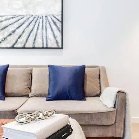 Luxury 1 Bedroom Battersea Power Station * London