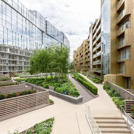 Luxury 1 Bedroom Battersea Power Station Apartment