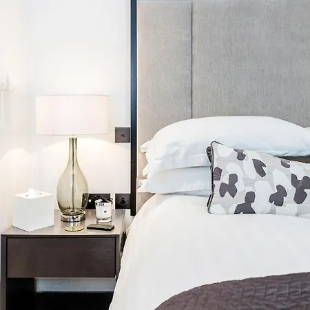 Luxury 1 Bedroom Battersea Power Station
