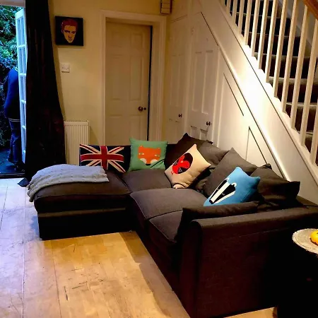Casa vacanze Luxury Central 3 Bedroom Family House *