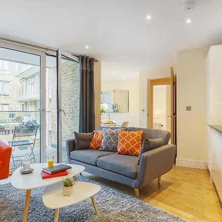 Canary Gateway Serviced 4* London