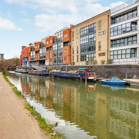 Canary Gateway Serviced Hotel 4*