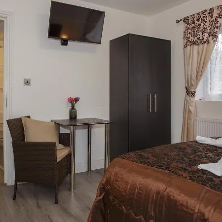 Gooseacre Guest house Harrow