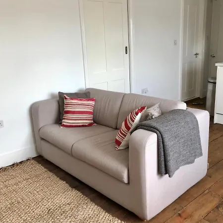 Stylish Notting Hill Gate Flat *