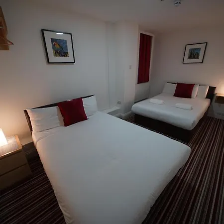 Hotel The Bank 3*
