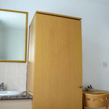 Heathrow 3* Hillingdon