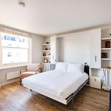 Canguroproperties - Pinehurst Court London