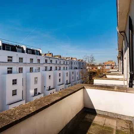 Canguroproperties - Pinehurst Court Apartment London