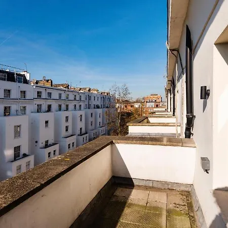 Canguroproperties - Pinehurst Court Apartment