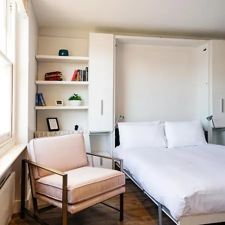 Canguroproperties - Pinehurst Court Apartment *