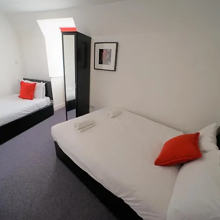Pensión Tbh Barking (Greater London)