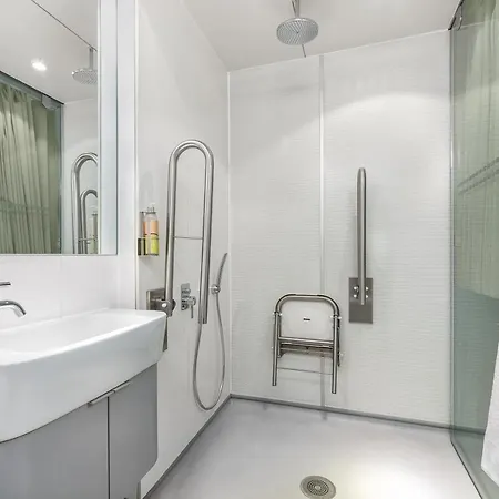 Hotel Yotelair London Heathrow Airport Hillingdon