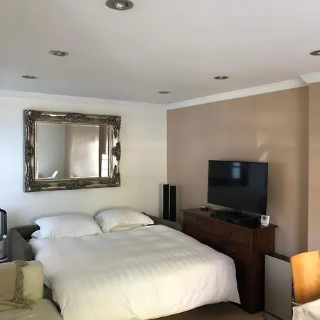 Apartment Pimlico Garden House