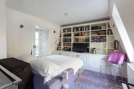 Pimlico Garden House Apartment