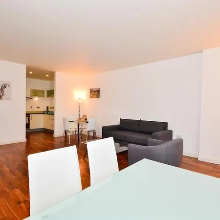 Canary Wharf - Corporate River View Apartments Apartment London
