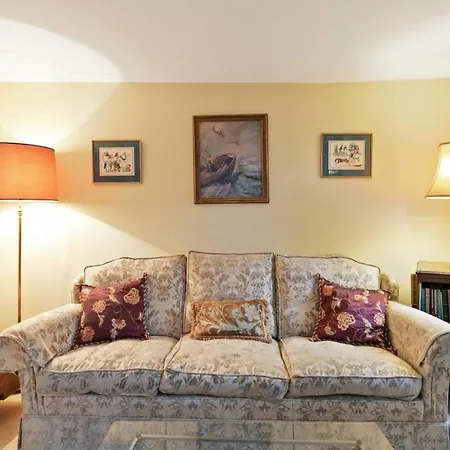New Gorgeous 5 Bed Victorian House In Hammersmith London