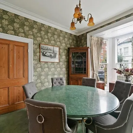 New Gorgeous 5 Bed Victorian House In Hammersmith * London