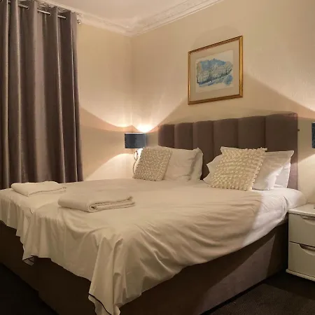 Black Lion Guest house