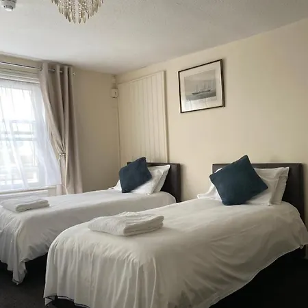 Black Lion Guest house Surbiton