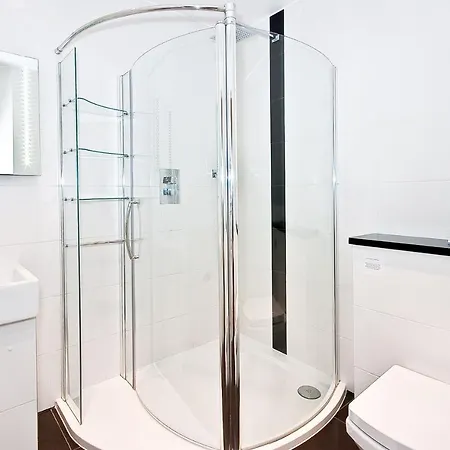 1, 48 Bishopsgate By Living *