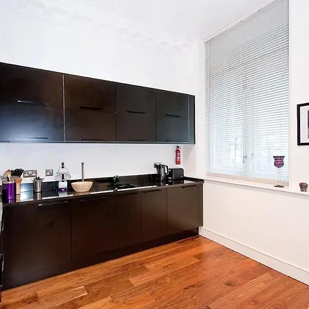 Vakantiehuis 1, 48 Bishopsgate By Living