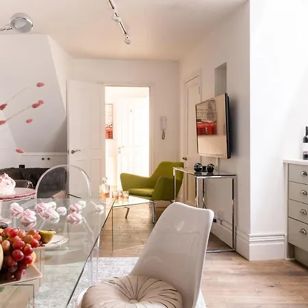 Appartamento Phenomenal 5bedroom Design House For Nomads Xxl Groups