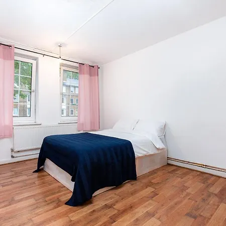 Whitman House 3*