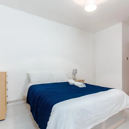 James Middleton House 3* London