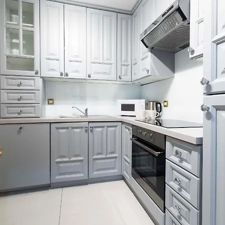 Apartment Somerset Court Kensington London