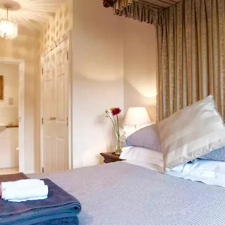 Lynbrook Homestay