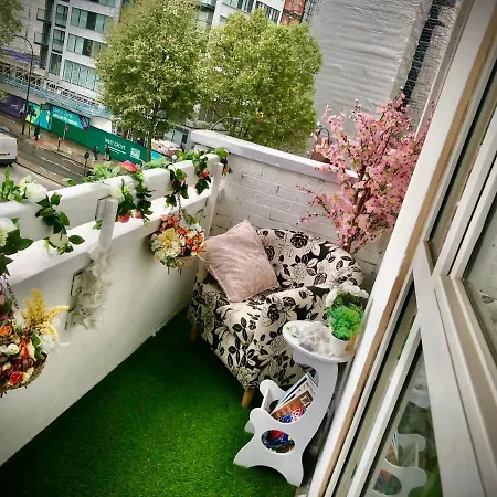 Albert Barnes House Apartment London