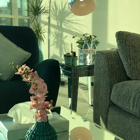 Apartment Riverview London