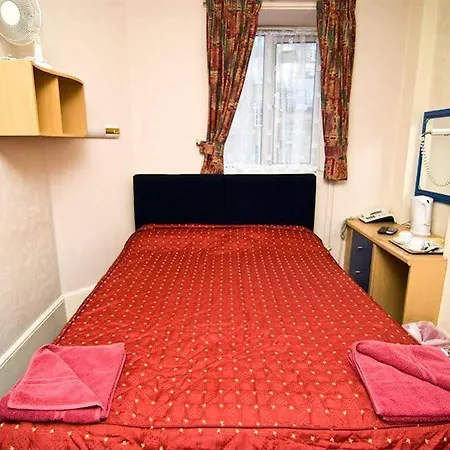 Hotel Boston Court