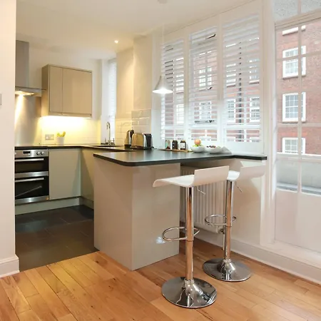 Veeve  Chelsea Cloisters 4*