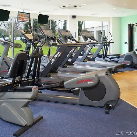 Holiday London - Heathrow M4,jct.4, An Ihg