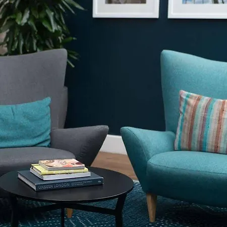 Staybridge London-vauxhall By Ihg Hotel 4*