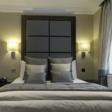 Gem Langham Court 4*