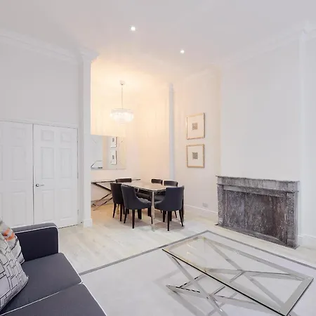 Somerset Court Kensington Apartment London