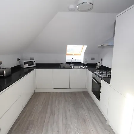 Holden Court -apt 4 West Drayton (Middlesex)